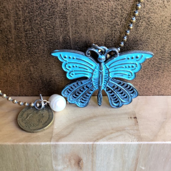 Butterfly, pearl, & coin necklace on brass chain - Picture 5 of 7